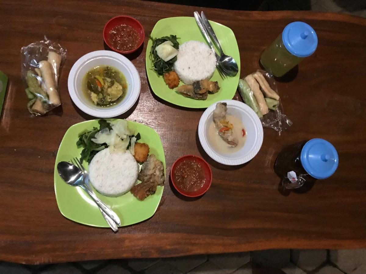 Diana's Homestay Banyuwangi  Bagian luar foto