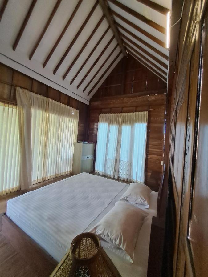 Diana's Homestay Banyuwangi  Bagian luar foto