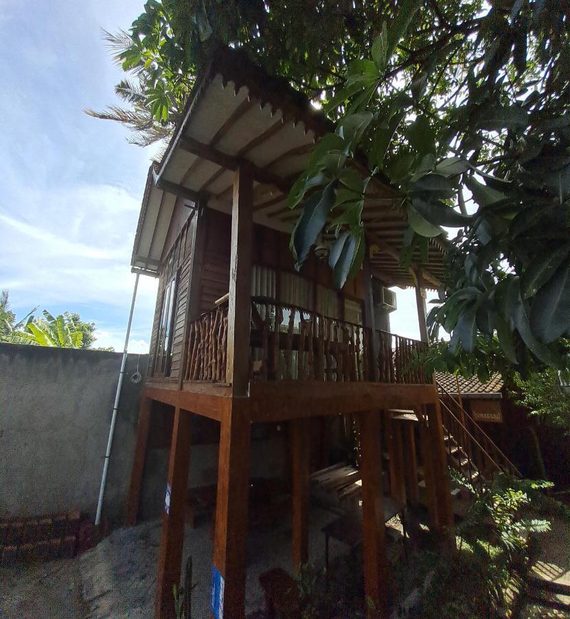Diana's Homestay Banyuwangi  Bagian luar foto