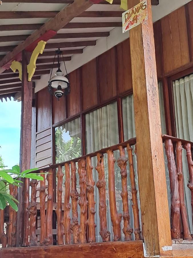 Diana's Homestay Banyuwangi  Bagian luar foto