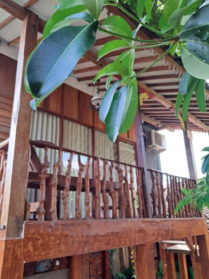 Diana's Homestay Banyuwangi  Bagian luar foto