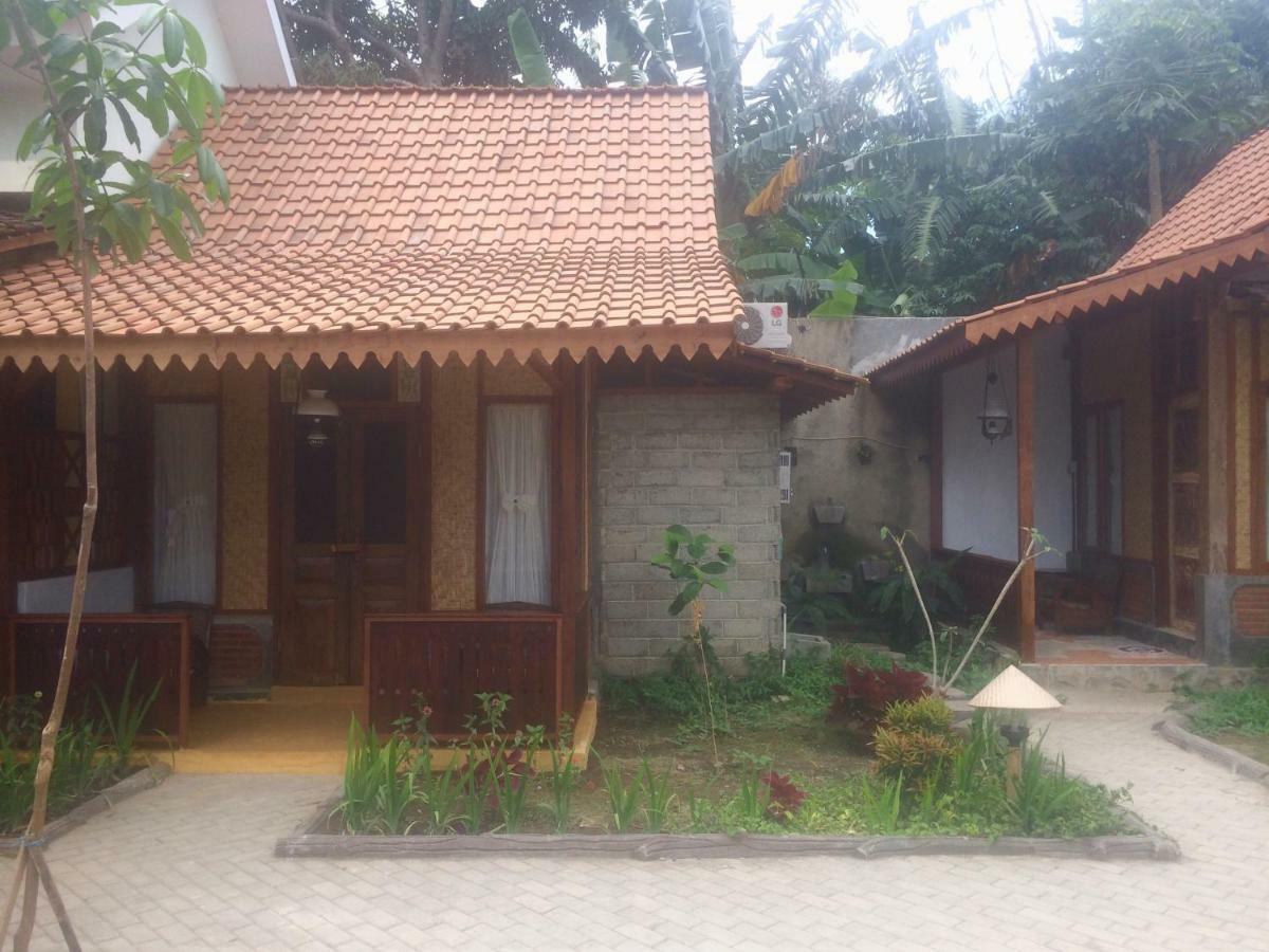 Diana's Homestay Banyuwangi  Bagian luar foto