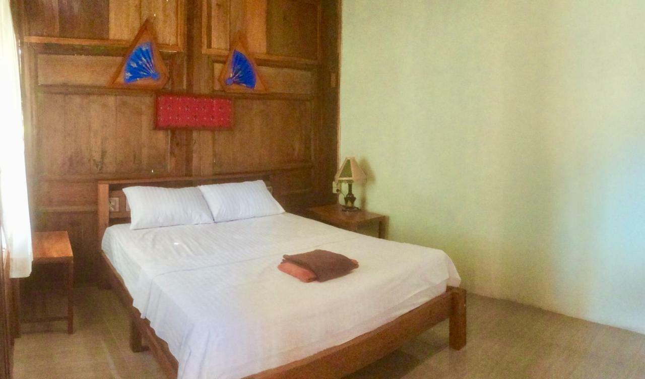 Diana's Homestay Banyuwangi  Bagian luar foto