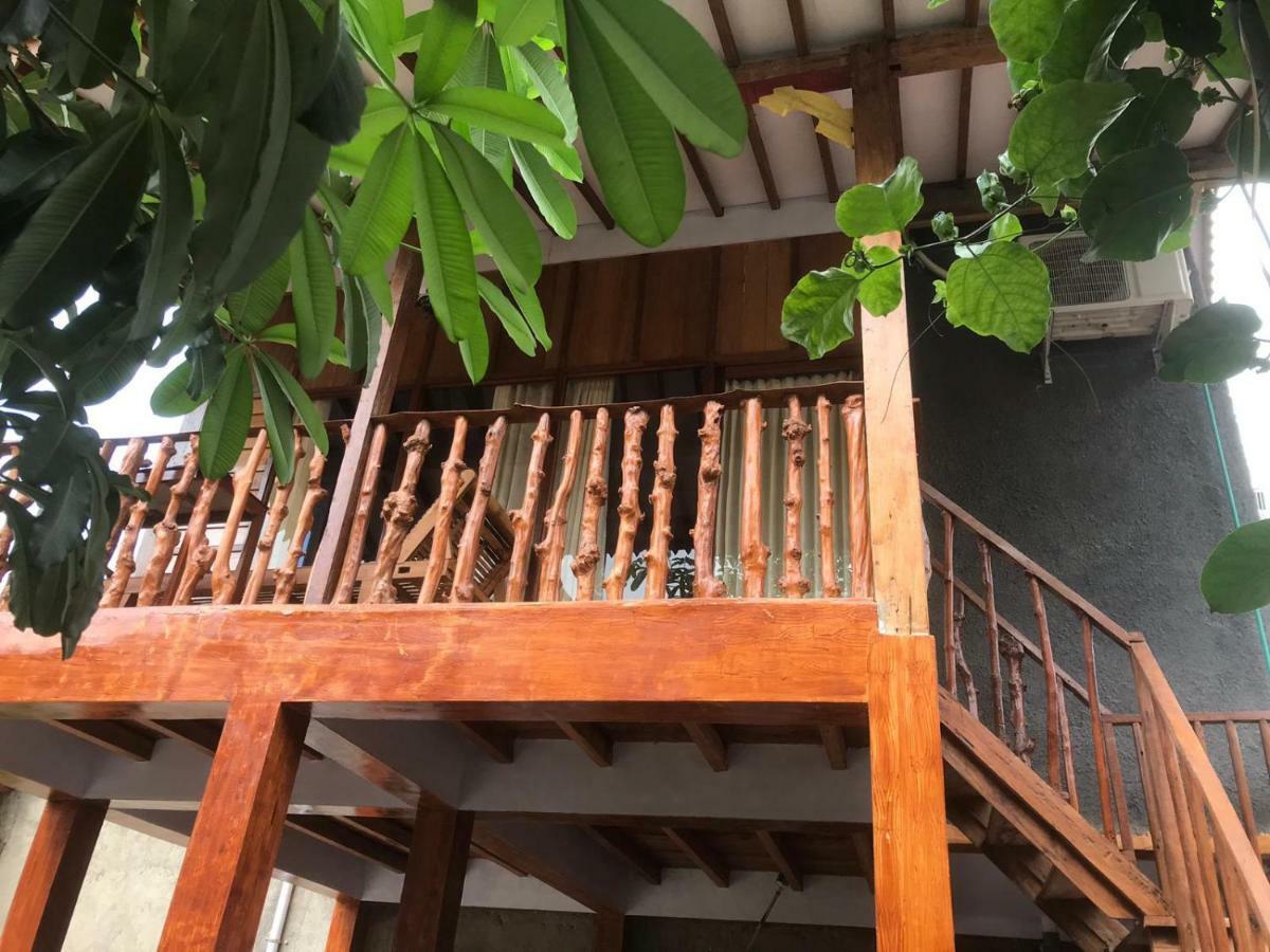 Diana's Homestay Banyuwangi  Bagian luar foto