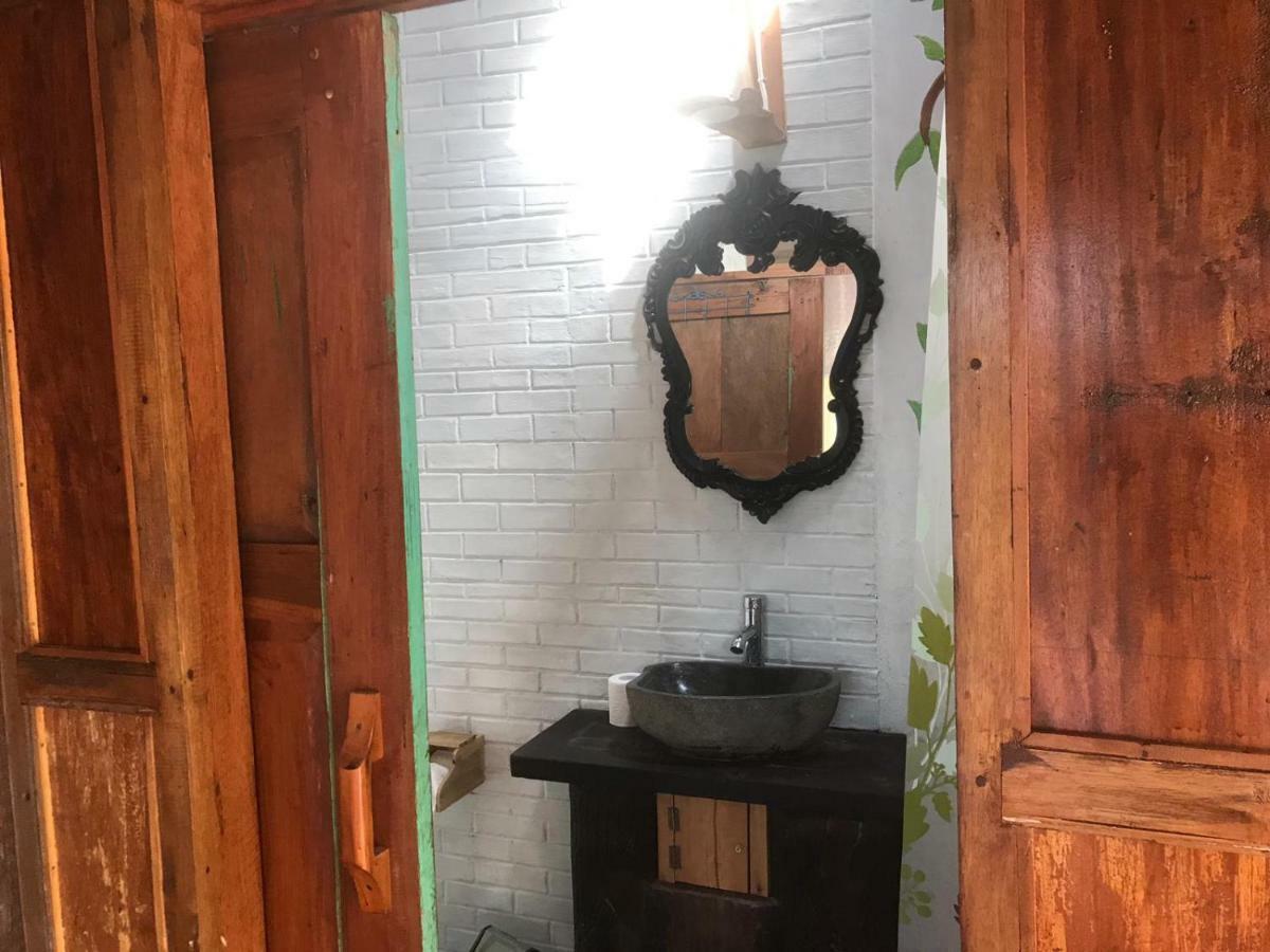 Diana's Homestay Banyuwangi  Bagian luar foto