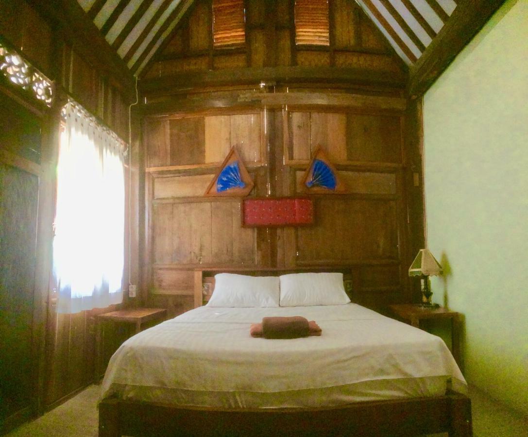Diana's Homestay Banyuwangi  Bagian luar foto